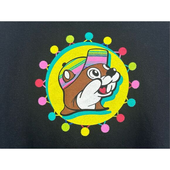 Buc-ees size M t-shirt "I don't have an accent y'all do" - Picture 5 of 9